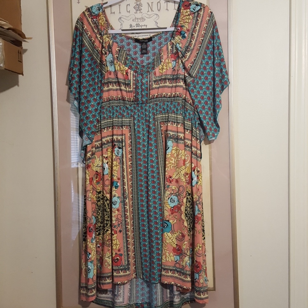Flutter sleeve dress/tunic